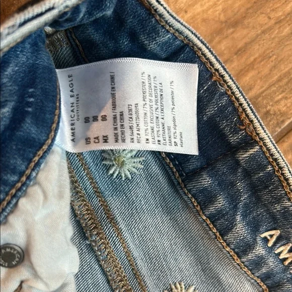 Embroidered Daisy American Eagle Denim Jean Shorts - Picture 2 of 4